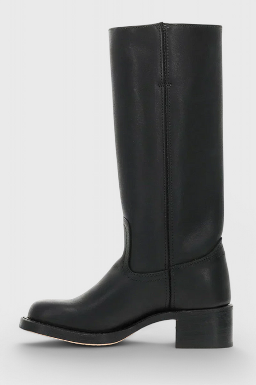 Grace Modern Classic Boots for All-Season Wear